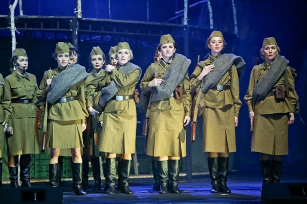 А зори здесь тихие…