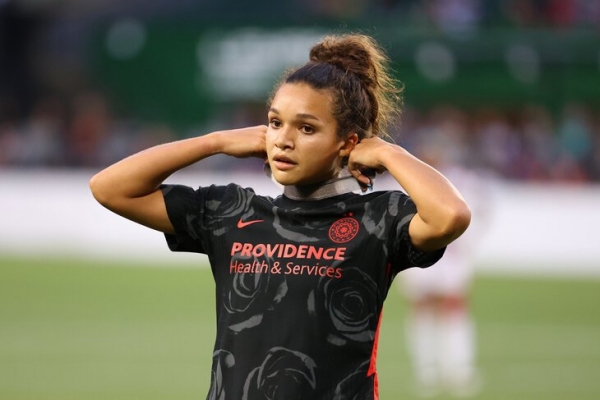 «Многие признаются, что им нравится женский футбол, потому что в нем нет симуляций». Рассказываем, как сейчас живет женский футбол