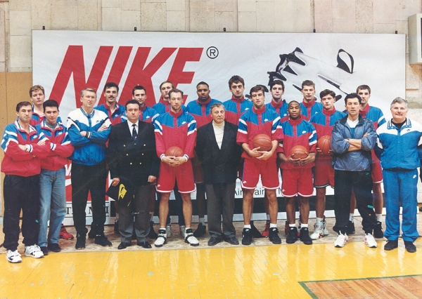 «Став тренером, учился у режиссера Любимова». Интервью легенды ЦСКА: общение с Высоцким, учеба у правнука Толстого и 3 дня в камере