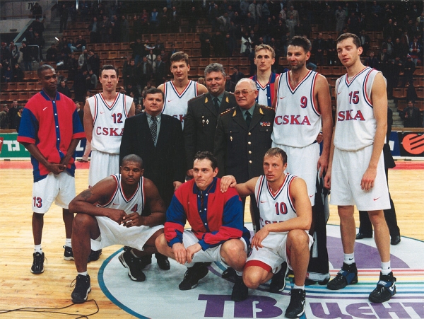 «Став тренером, учился у режиссера Любимова». Интервью легенды ЦСКА: общение с Высоцким, учеба у правнука Толстого и 3 дня в камере