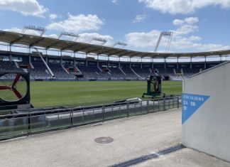 Обычного парня приняли за игрока «ПСЖ» из-за фото в форме «Тулузы». А медиа сочинили новость о трансфере 🤯