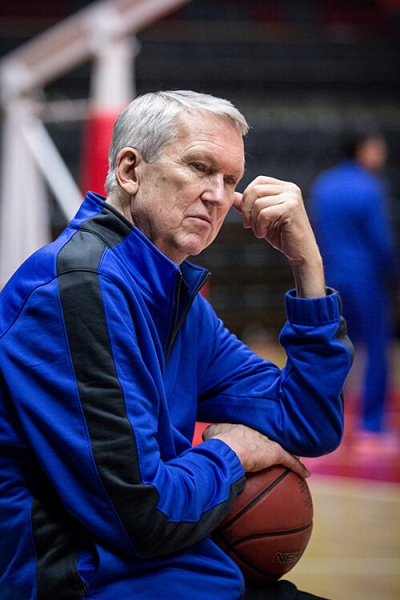 «Став тренером, учился у режиссера Любимова». Интервью легенды ЦСКА: общение с Высоцким, учеба у правнука Толстого и 3 дня в камере