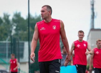 Дзюба по-прежнему без команды: тренируется с «Рубином», ходит в цирк и ждет предложений