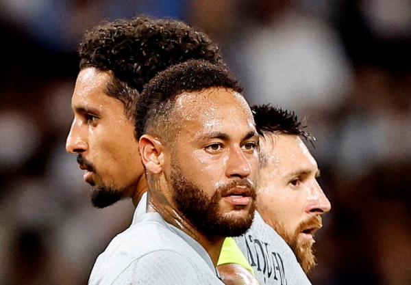 Вся красота июля: жесточайшая авария с искрами, Семак в зазеркалье, итальянки самозабвенные и Че Гевара – смотрит на США с Кубой