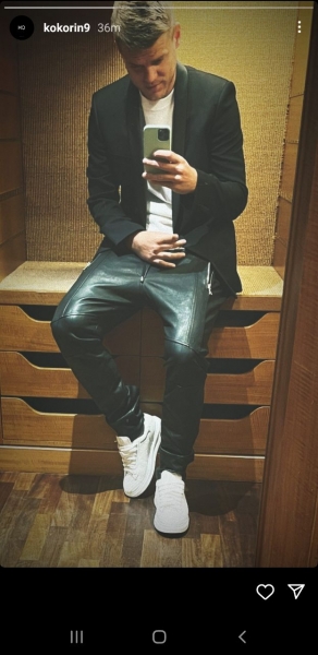 Любовался морем и скульптурами, качался, слушал рэп. Приключения Кокорина во Флоренции в 26 фото  