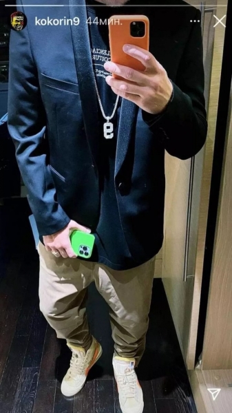 Любовался морем и скульптурами, качался, слушал рэп. Приключения Кокорина во Флоренции в 26 фото  