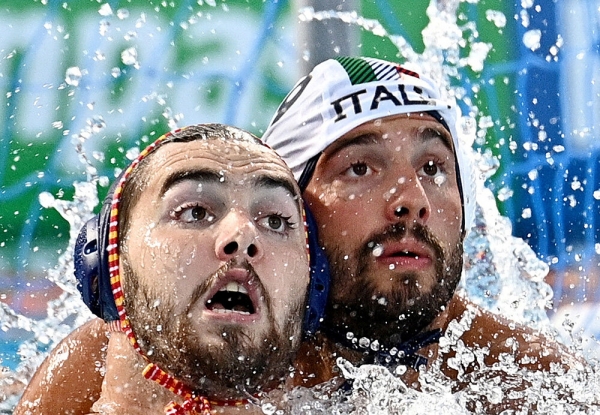 Вся красота июля: жесточайшая авария с искрами, Семак в зазеркалье, итальянки самозабвенные и Че Гевара – смотрит на США с Кубой