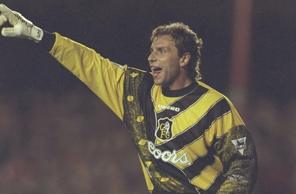 Первый русский в &laquo;Челси&raquo;: отказался сдавать матч за 60 тысяч $ и учил Терри начинать атаки. Крауч фанател от его прически и штанов