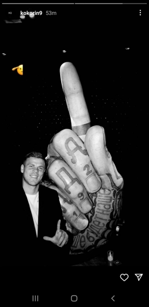 Любовался морем и скульптурами, качался, слушал рэп. Приключения Кокорина во Флоренции в 26 фото  