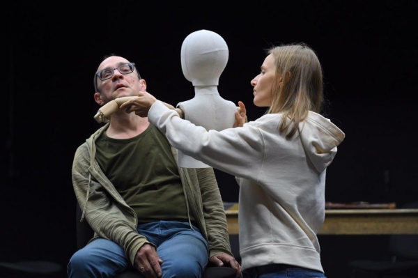 Роман ГАБРИА: «Театру не обязательно попадать в тюрьму слов, написанных драматургом»