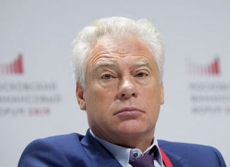 Федуна в «Спартаке», скорее всего, сменит вице-президент «Лукойла» Матыцын. Чем он известен?