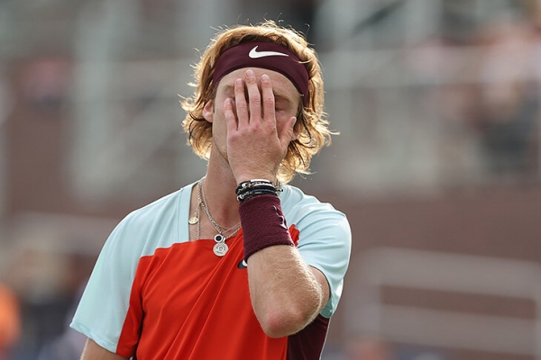 Рублев вырвал задорнейший матч у Шаповалова: чемпионский тай-брейк, 3 упущенных матчбола, 113 виннерсов, много нервов и мата