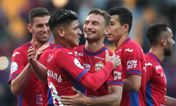 Чалов точно не нырял? Этот стык – правда фол? А так перебивать вообще справедливо? Обсуждаем 3 пенальти ЦСКА с «Краснодаром»