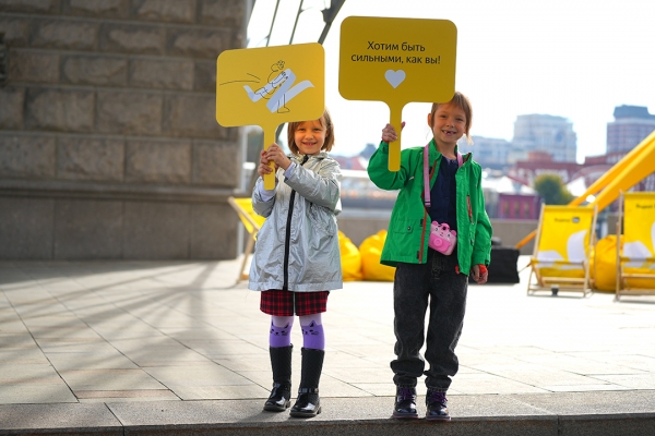 Прошел первый Московский марафон за два года. Собрали фото, видео и интервью с атлетами