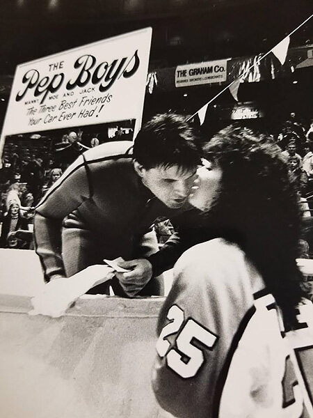 Удивительная судьба легенды «Флайерс»: совмещал футбол с хоккеем, снимался в кино, бросил НХЛ из-за племянницы, боролся с неизлечимой болезнью