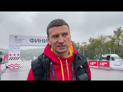 Прошел первый Московский марафон за два года. Собрали фото, видео и интервью с атлетами