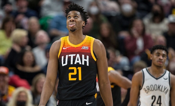 Сезон НБА стартовал, а многие известные игроки все еще без работы. Почему так вышло?