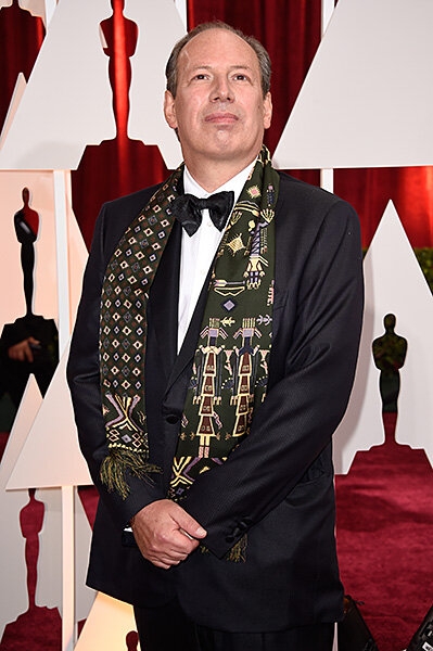 Легендарный Ханс Циммер написал музыку для «Сиэтла». Саундтреки «Пиратов Карибского моря», «Гладиатора» и даже Call of Duty – его