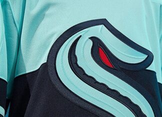 Легендарный Ханс Циммер написал музыку для «Сиэтла». Саундтреки «Пиратов Карибского моря», «Гладиатора» и даже Call of Duty – его