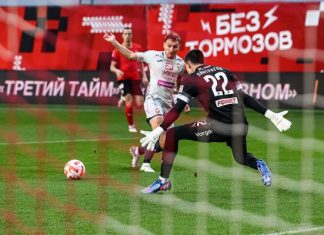 Гогниев заменил Лантратова в перерыве – хотел чаще разыгрывать низом. Разбираем самое странное действие тура