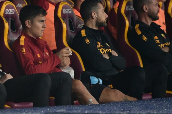 Дибала сломался, когда бил пенальти. Моуринью напугал, что он пропустит ЧМ &ndash; возможно, все не так страшно