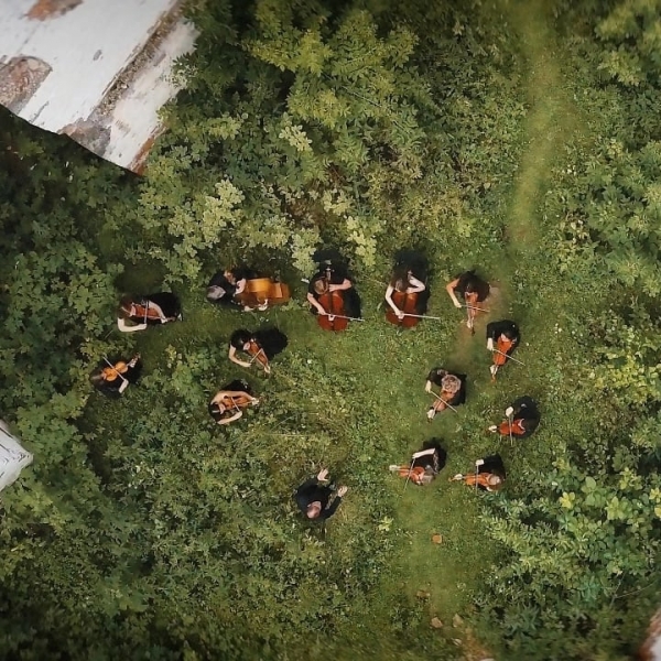 На развалинах омского винокуренного завода заиграла старинная музыка