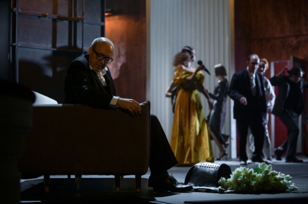 В Омской драме «вывернули наизнанку» известную пьесу Теннесси Уильямса