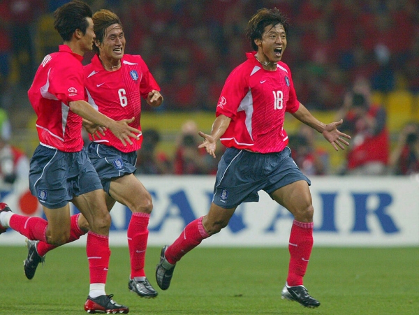 🇯🇵🇰🇷 Вспоминаем ЧМ-2002: Роналдо и Бразилия – лучшие на планете, Сенегал, Турция и Корея творят историю