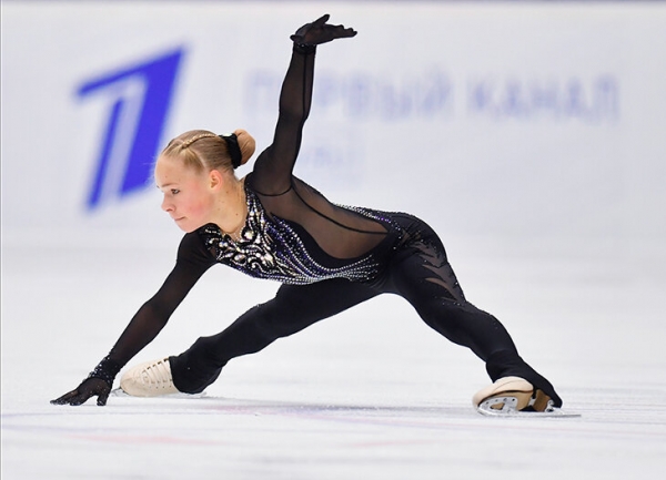 Не-е-ет, Валиеву не обыграть: судьи строги ко всем, кроме нее