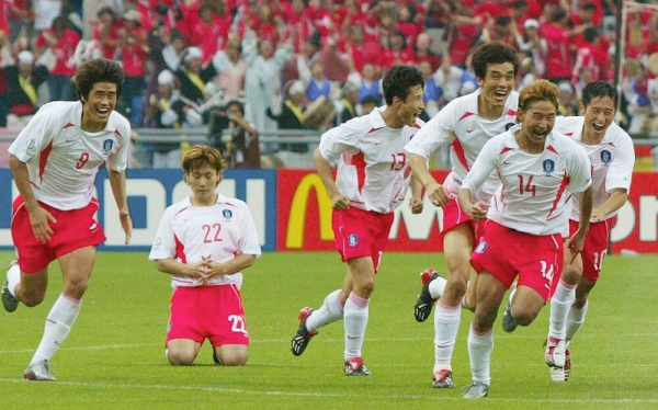 🇯🇵🇰🇷 Вспоминаем ЧМ-2002: Роналдо и Бразилия – лучшие на планете, Сенегал, Турция и Корея творят историю