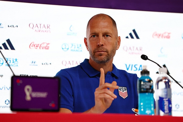 Тренер США сказал, что американский английский приятнее британского. А в чем разница?