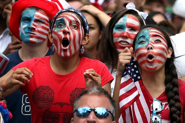 Тренер США сказал, что американский английский приятнее британского. А в чем разница?