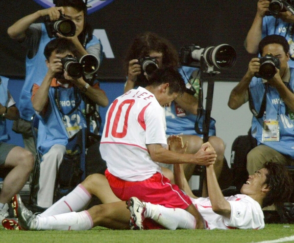 🇯🇵🇰🇷 Вспоминаем ЧМ-2002: Роналдо и Бразилия – лучшие на планете, Сенегал, Турция и Корея творят историю