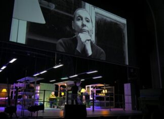 В Омске прошел очень необычный спектакль новосибирского театра