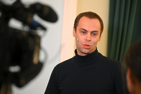 В Омске прошел очень необычный спектакль новосибирского театра