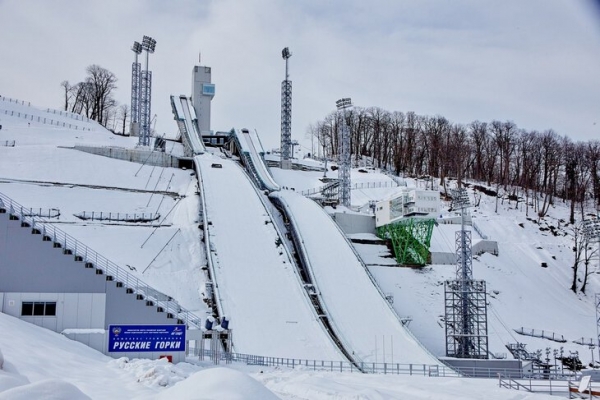 Наш спорт выкручивается в изоляции: в бобслее – одна трасса на страну, коньки – в «рыночном шатре», горнолыжники махнули в Аргентину!