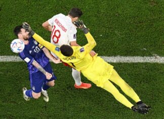 Промах Месси с пенальти не сломал Аргентину – победа 2:0. А Шченсны вообще фолил?