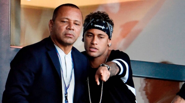 Неймар, которого вы не знали: советуется с пастором, боится змей, пытался устроить в клубы друзей