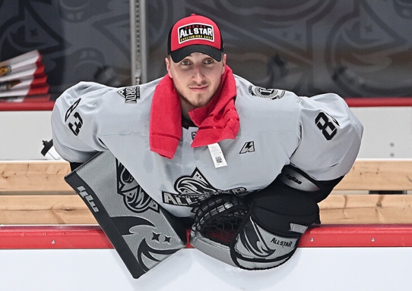 Малкин с сыном, Ротенберг, Ларионовы и, разумеется, Овечкин. Раздаем титулы в хоккее за 2022-й