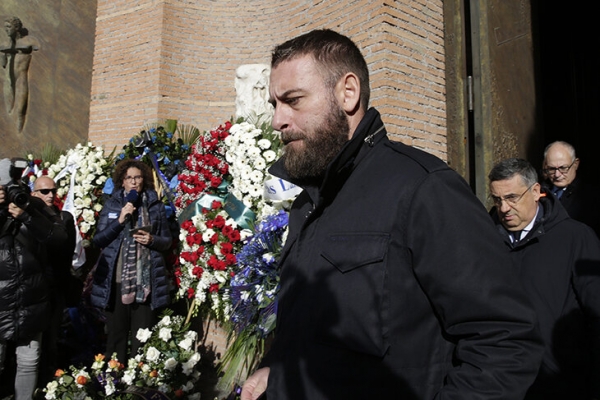 Прощание с Синишей в Риме. Пришли Спаллетти, Манчини, Сарри, Тотти, Де Росси и еще тысячи людей