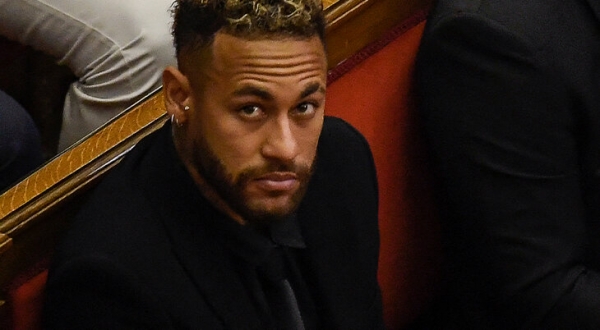 Неймар, которого вы не знали: советуется с пастором, боится змей, пытался устроить в клубы друзей