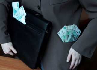 Омские художники накопили миллионные долги за аренду помещений в центре города