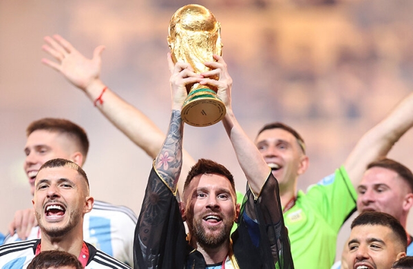 Месси сбрил бороду после трех поражений – и забил победный на 95-й. Здесь все-все-все его образы 