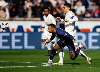 Жуткая травма Неймара после гола и ассиста. Опять голеностоп 😞