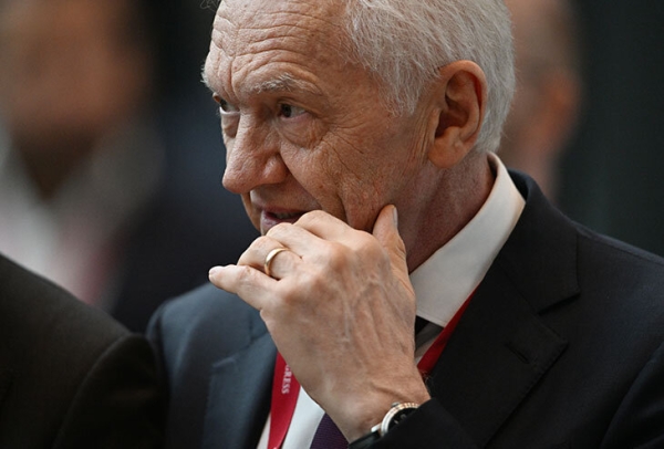 У Рене Фазеля есть паспорт РФ и яблочный бизнес с Геннадием Тимченко! Удивительная пенсия экс-босса хоккея