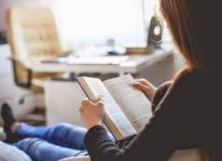 Зарубежные бестселлеры будут издавать для россиян в пересказе