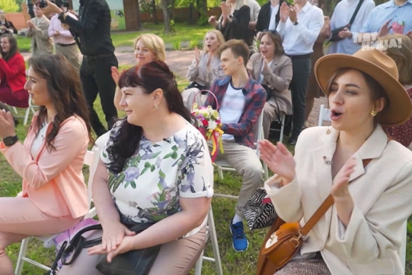 Свадьба в Барабинске с бюджетом в 70 тысяч прогремела на всю страну