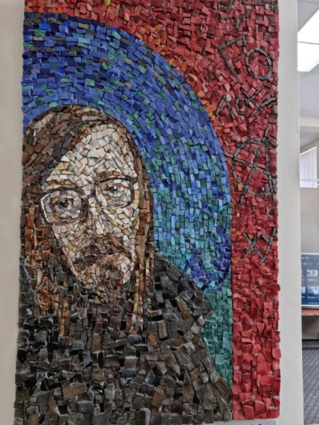 На доме в Омске, где жил Егор Летов, хотят разместить его портрет