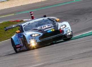 Заезд на спорткаре по гоночной трассе — море эмоций и адреналин