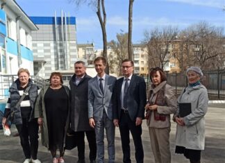 В Куйбышевском районе появилась аллея врачей-ветеранов